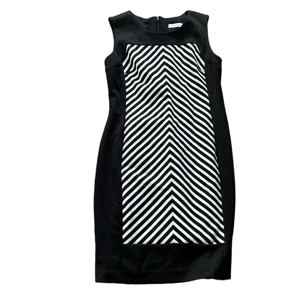 Calvin Klein Black White Chevron Sheath Dress SIZE 8 Sleeveless Bodycon Career